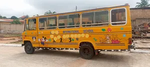 Mercedes-Benz T2 1998 Yellow