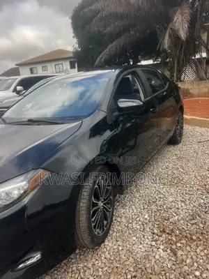 Toyota Corolla LE (1.8L 4cyl 2A) 2018 Black