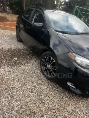 Toyota Corolla LE (1.8L 4cyl 2A) 2018 Black