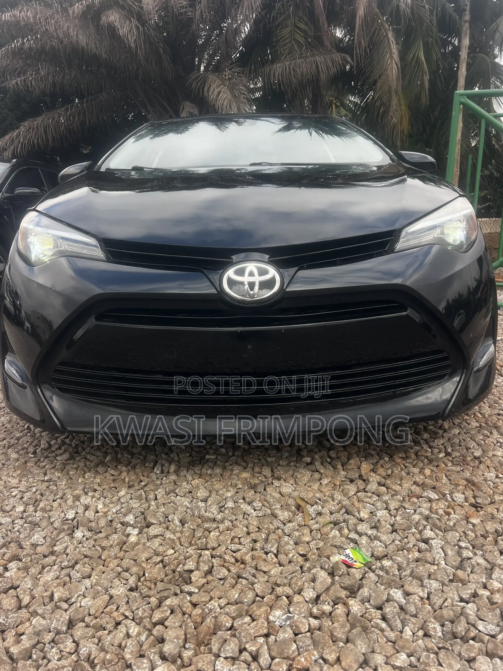 Toyota Corolla LE (1.8L 4cyl 2A) 2018 Black