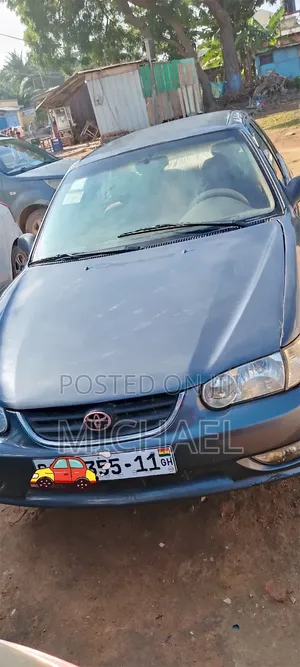Toyota Corolla Luxel 1.8i 2000 Silver