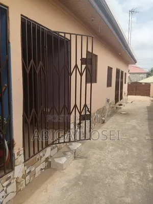 1bdrm Apartment in Foaster Home, Frafraha for rent