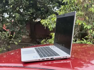 New Laptop HP EliteBook 840 G5 8GB Intel Core i7 SSD 256GB