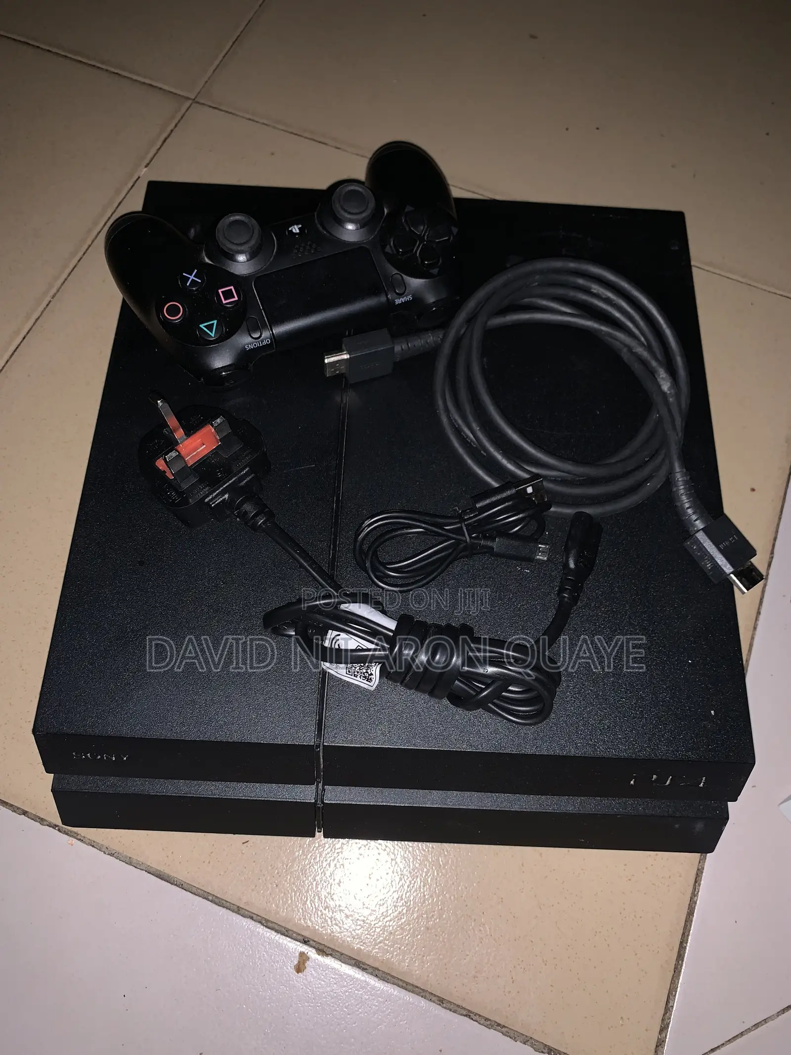 PS4 Standard With Games Jailbreak