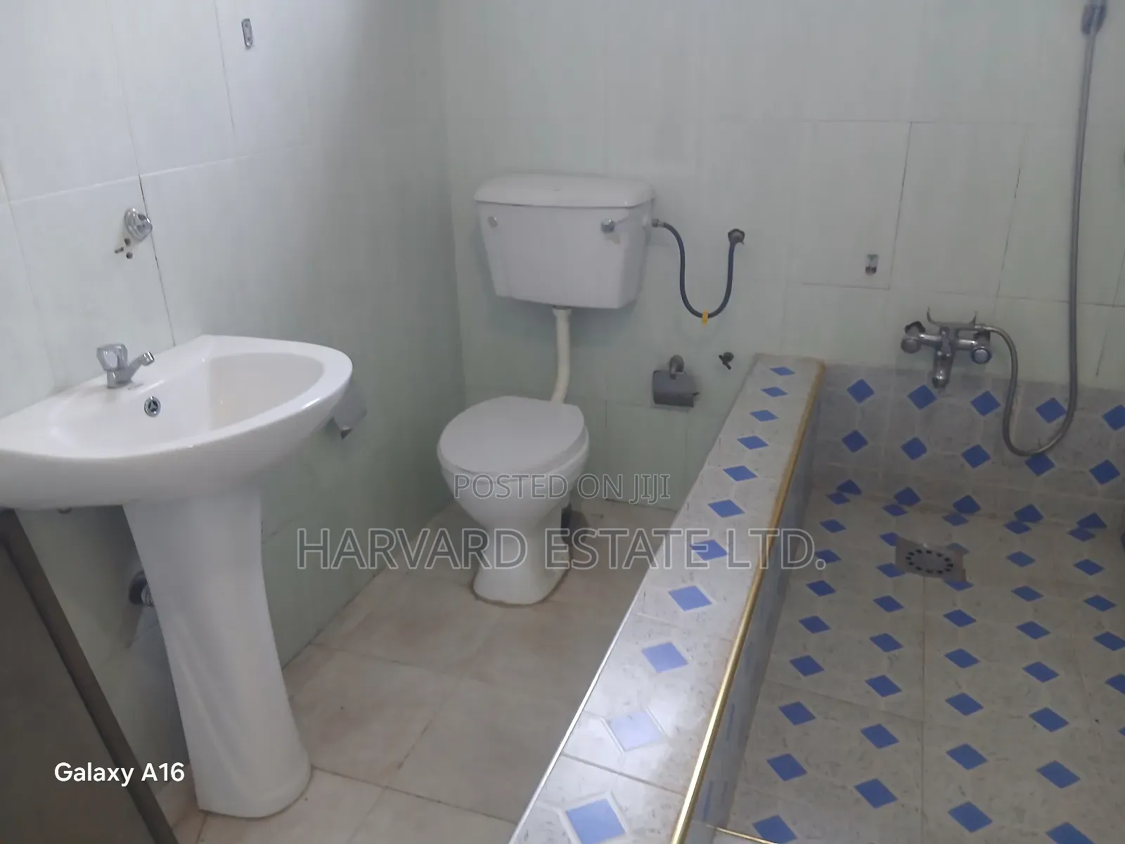 5bdrm House in Tech Deduako Knust, Kumasi Metropolitan for rent