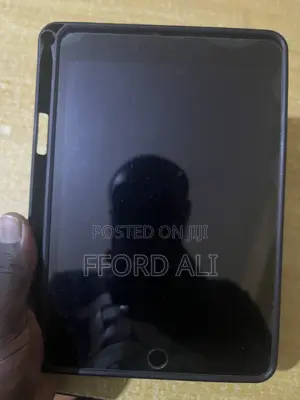 Apple iPad mini 4 128 GB Gray