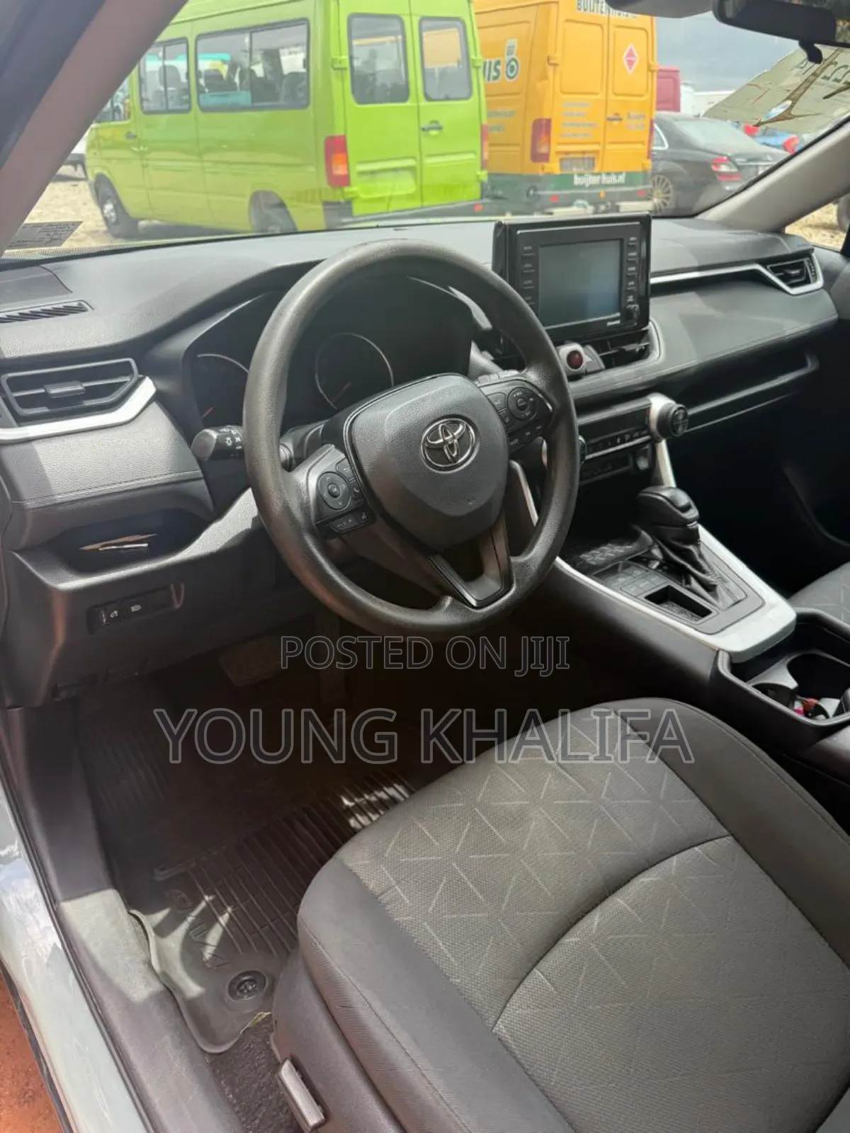 Toyota RAV4 2021 Green