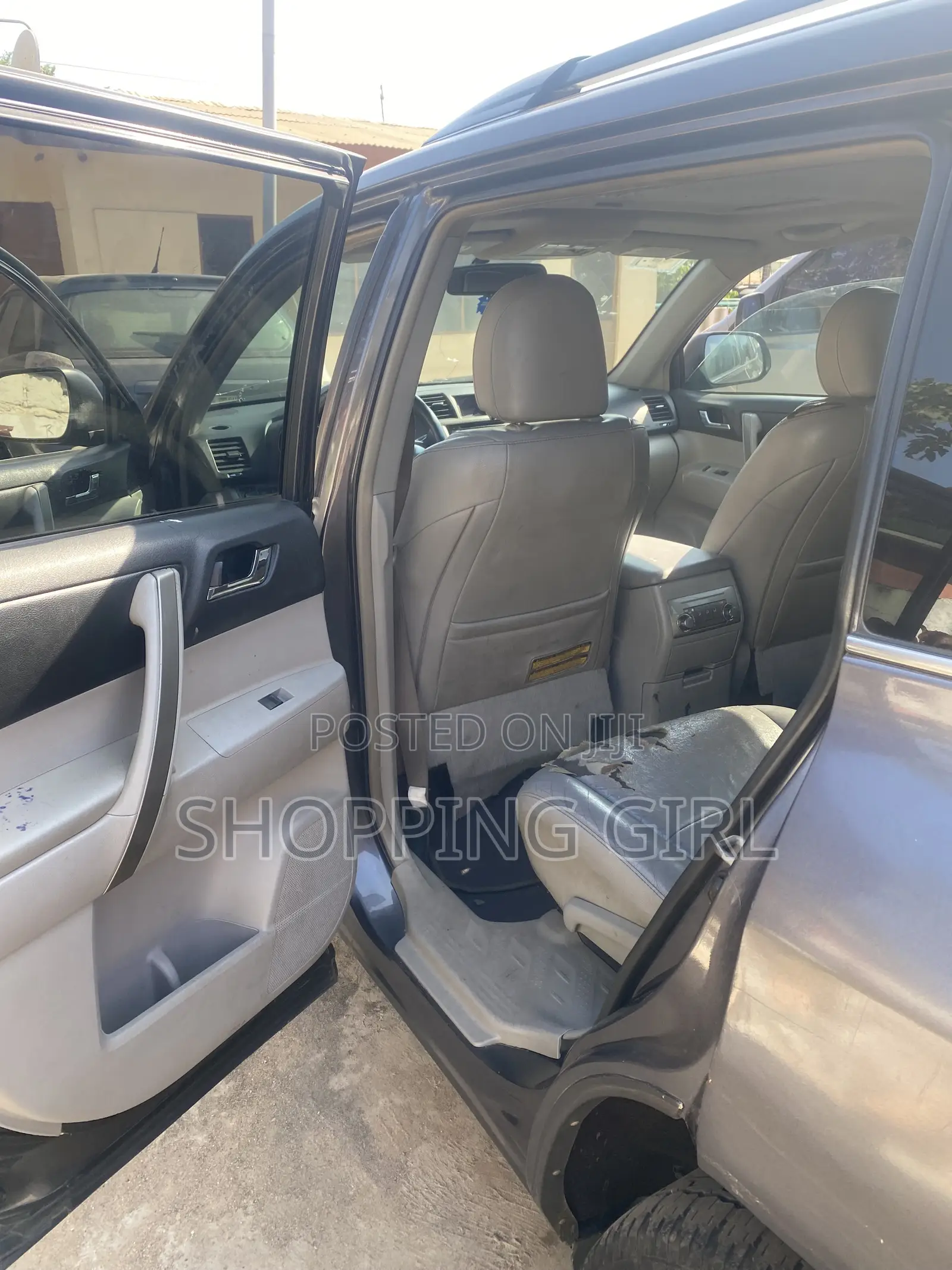 Toyota Highlander 3.5L 4WD 2013 Gray