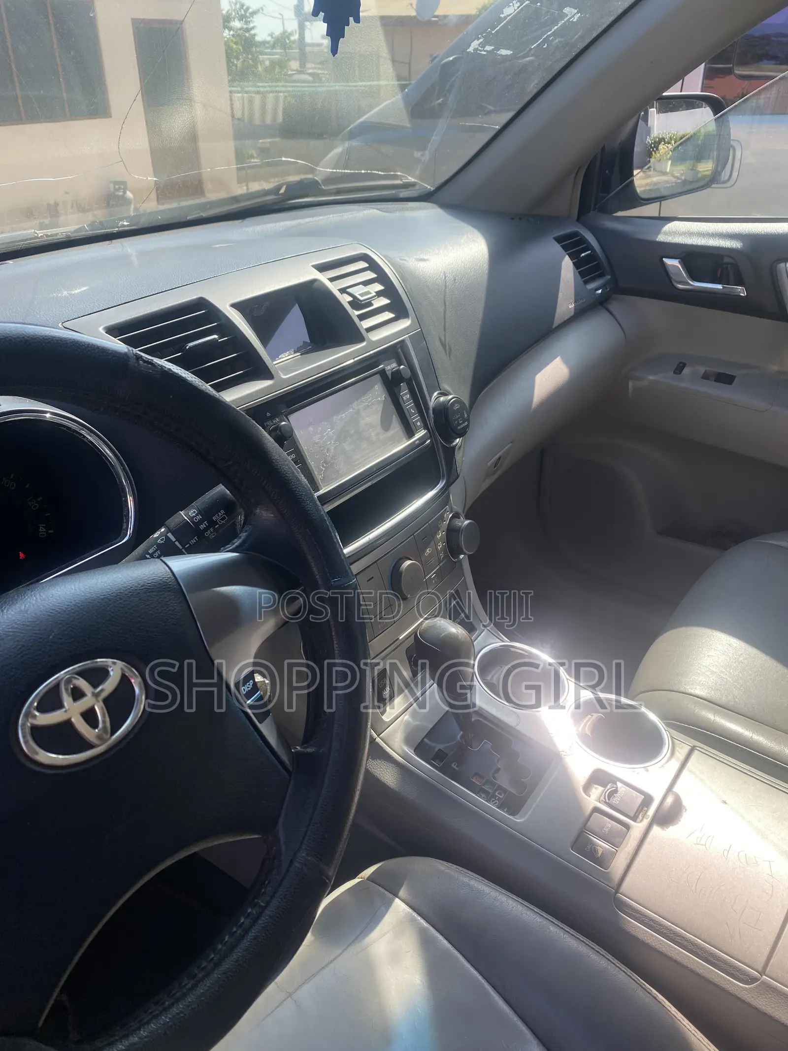 Toyota Highlander 3.5L 4WD 2013 Gray