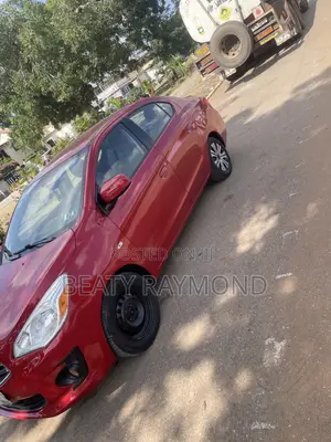 Mitsubishi Mirage ES 2018 Red