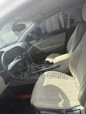 Hyundai Sonata SE 2016 White