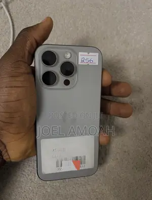 Apple iPhone 15 Pro Max 256 GB Silver