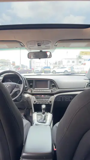 Hyundai Elantra 2017 White