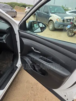 Hyundai Tucson 2022 White