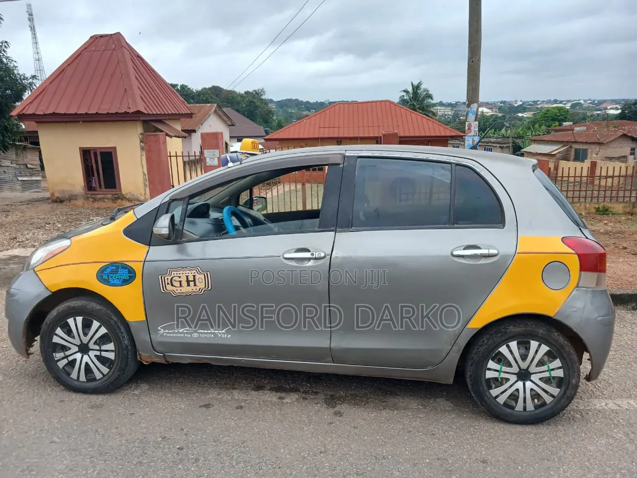 Toyota Vitz 2010 Gray