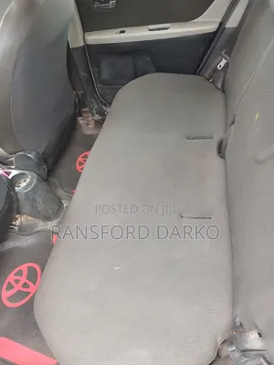 Toyota Vitz 2010 Gray