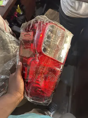 Toyota Hilux 2015,2016,2017,2018 Tail Light Pair