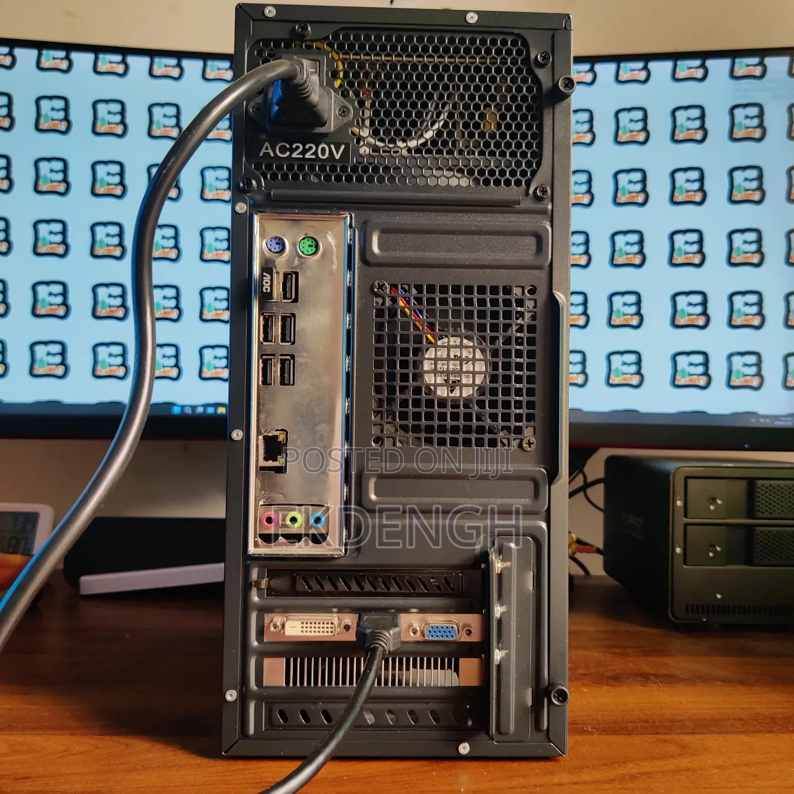 Desktop Computer 8GB Intel Xeon SSD 250GB