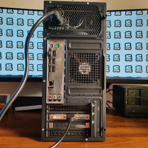 Desktop Computer 8GB Intel Xeon SSD 250GB