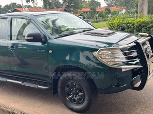 Toyota Hilux 2.5 D-4D Double Cab 2008 Green