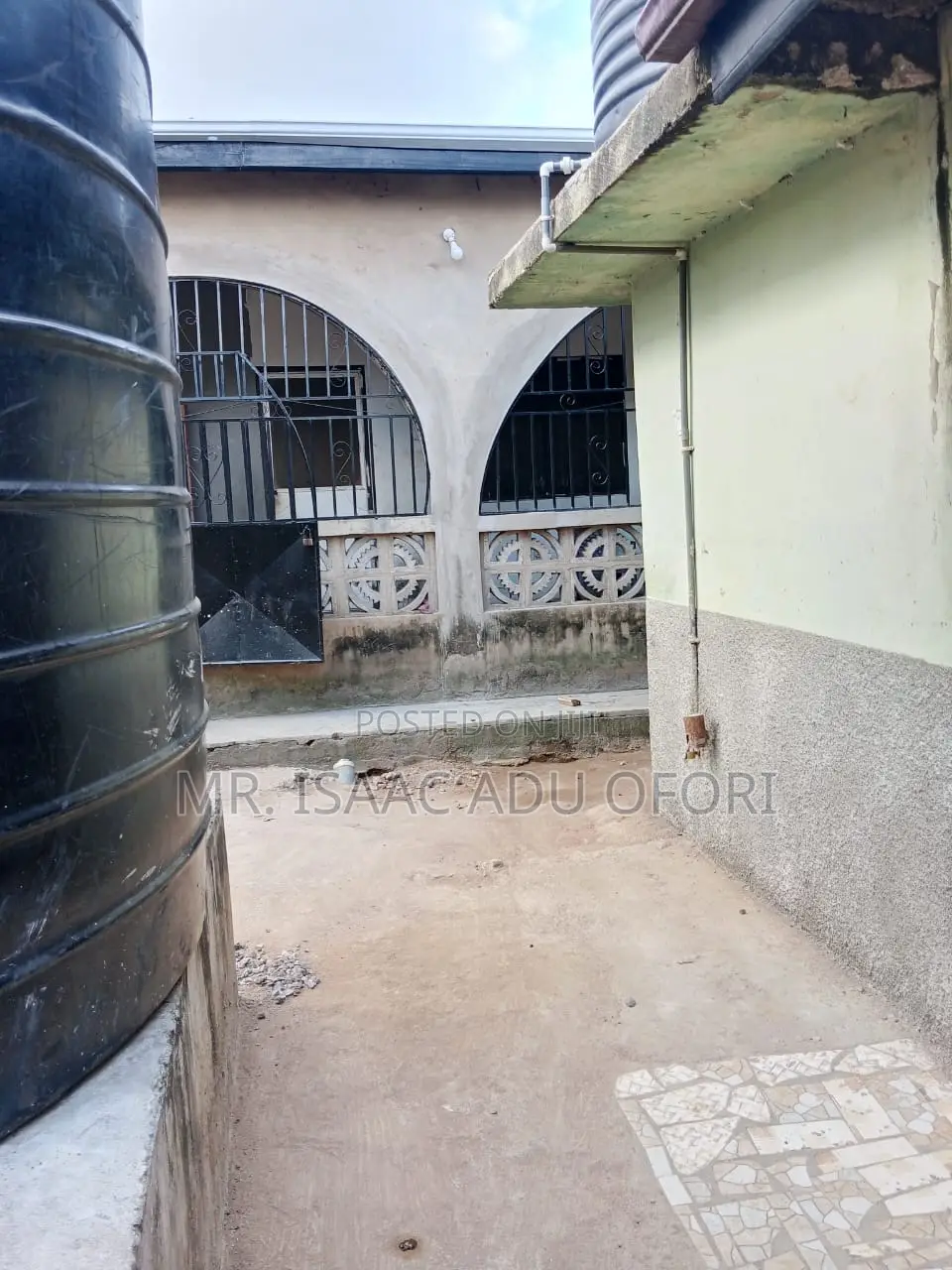 1bdrm Room & Parlour in Adu Ventuers, Agape for rent