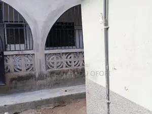 1bdrm Room & Parlour in Adu Ventuers, Agape for rent