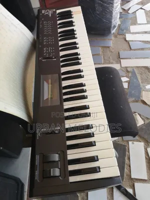 Korg X5 Synthesizer Keyboard