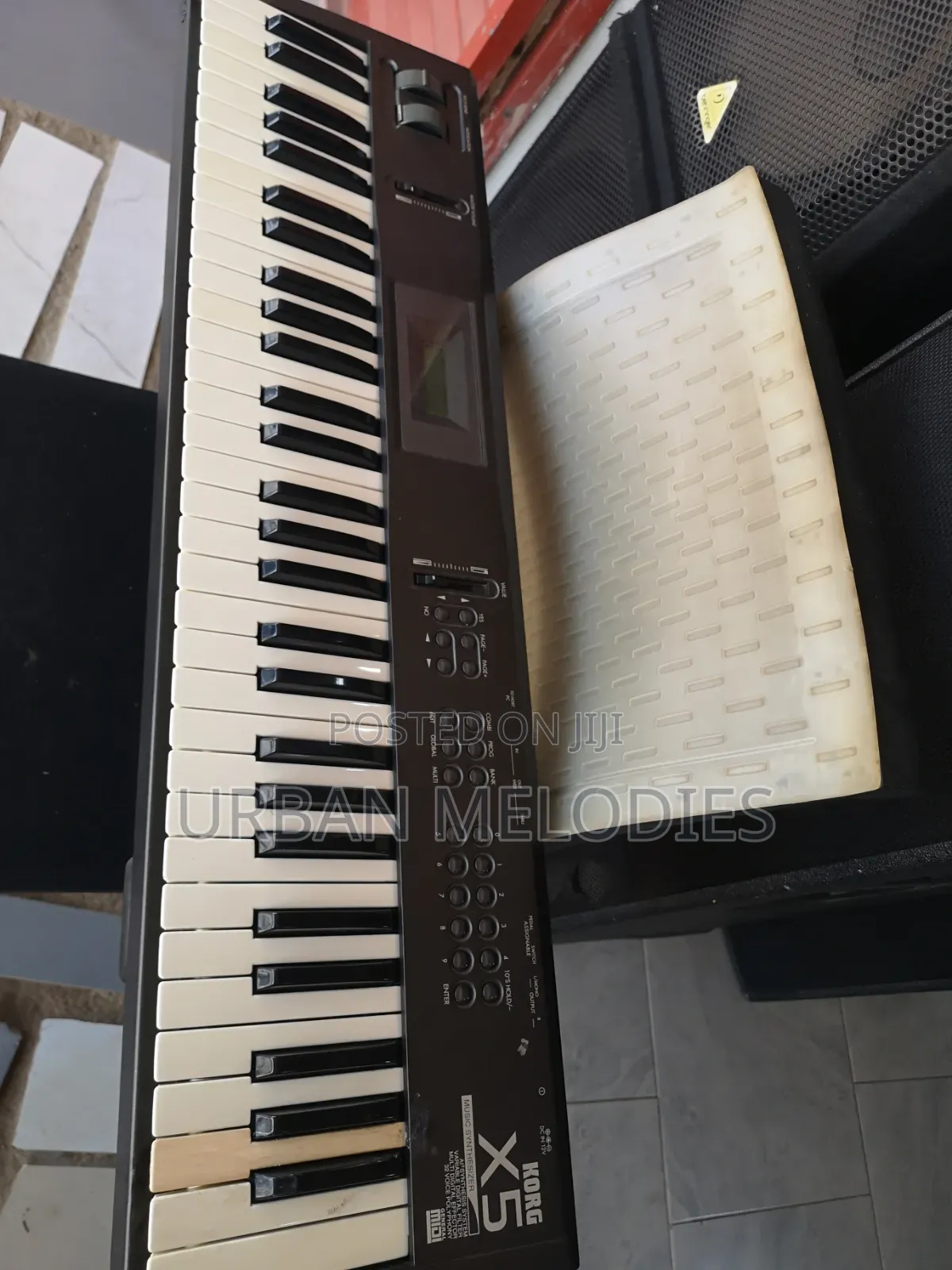 Korg X5 Synthesizer Keyboard