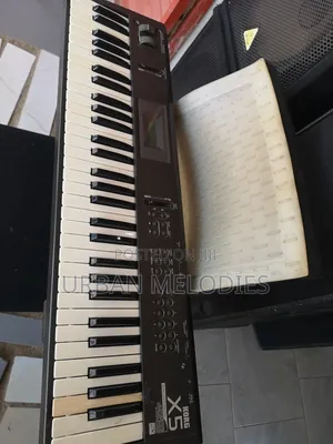 Korg X5 Synthesizer Keyboard