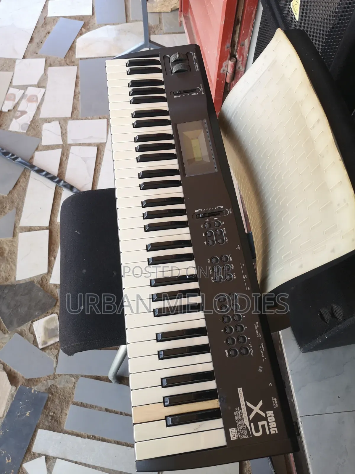 Korg X5 Synthesizer Keyboard