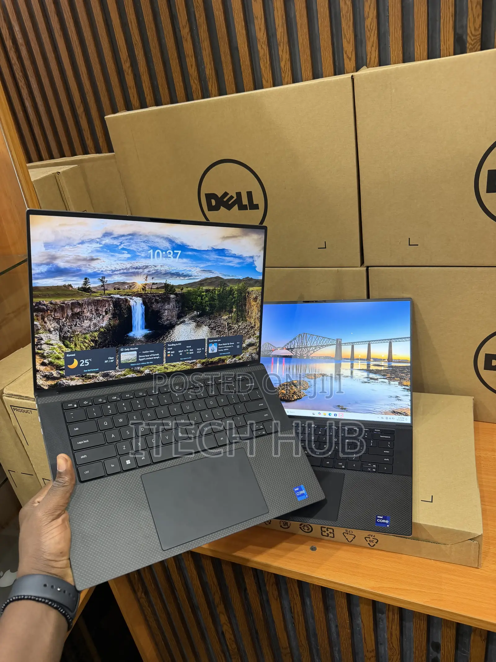New Laptop Dell XPS 15 9520 16GB Intel Core i9 SSD 512GB