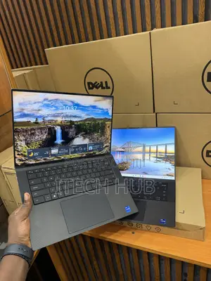 New Laptop Dell XPS 15 9520 16GB Intel Core i9 SSD 512GB