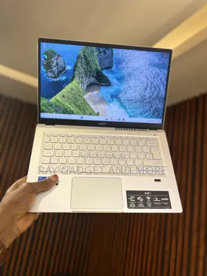 Laptop Acer Swift 16GB Intel Core i5 SSD 256GB