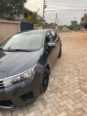 Toyota Corolla LE Plus 4dr Sedan (1.8L 4cyl CVT) 2016 Black