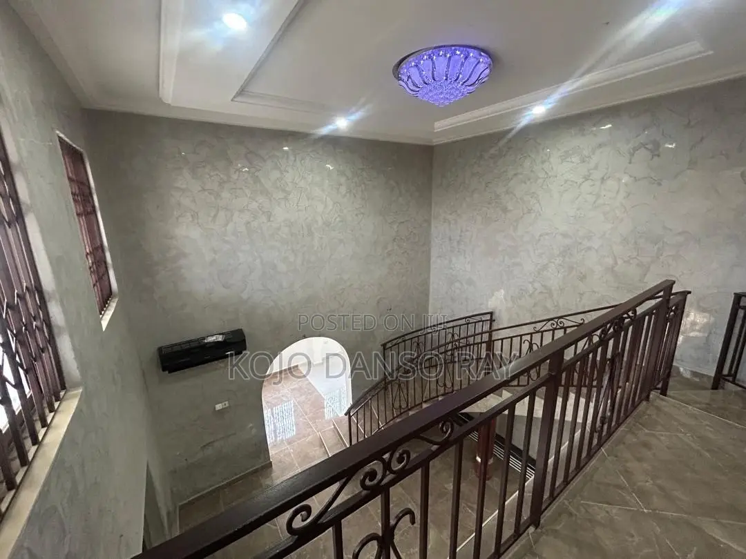 5bdrm House in Pandak Agency, Agbogba for rent