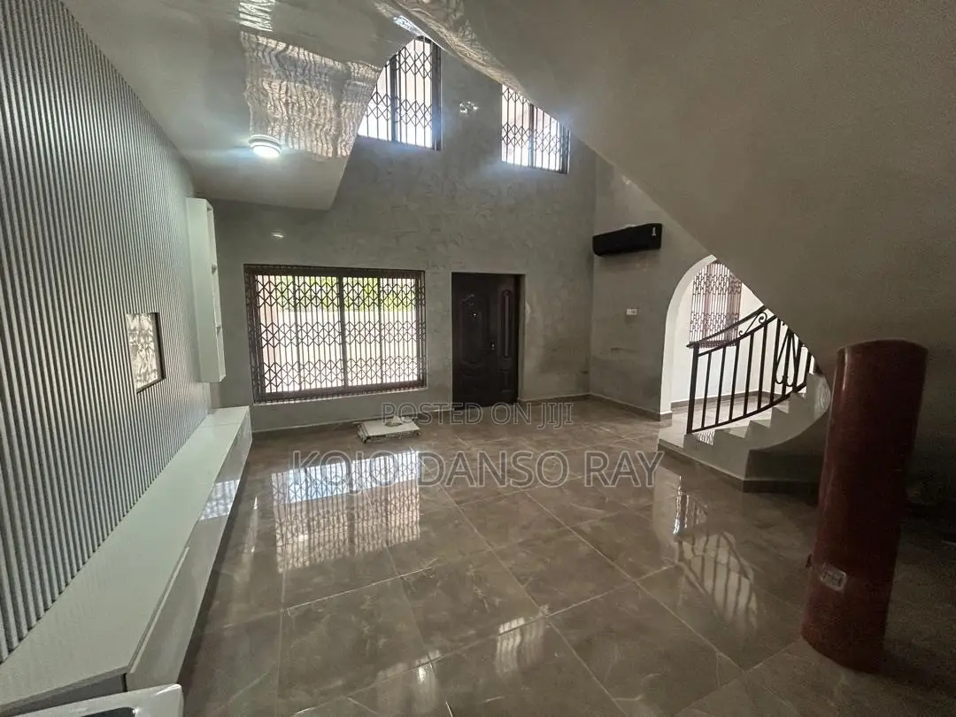 5bdrm House in Pandak Agency, Agbogba for rent