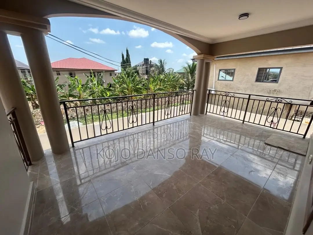5bdrm House in Pandak Agency, Agbogba for rent