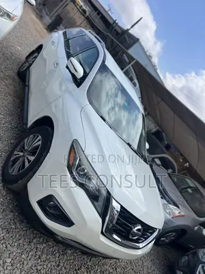 Nissan Pathfinder 2017 White