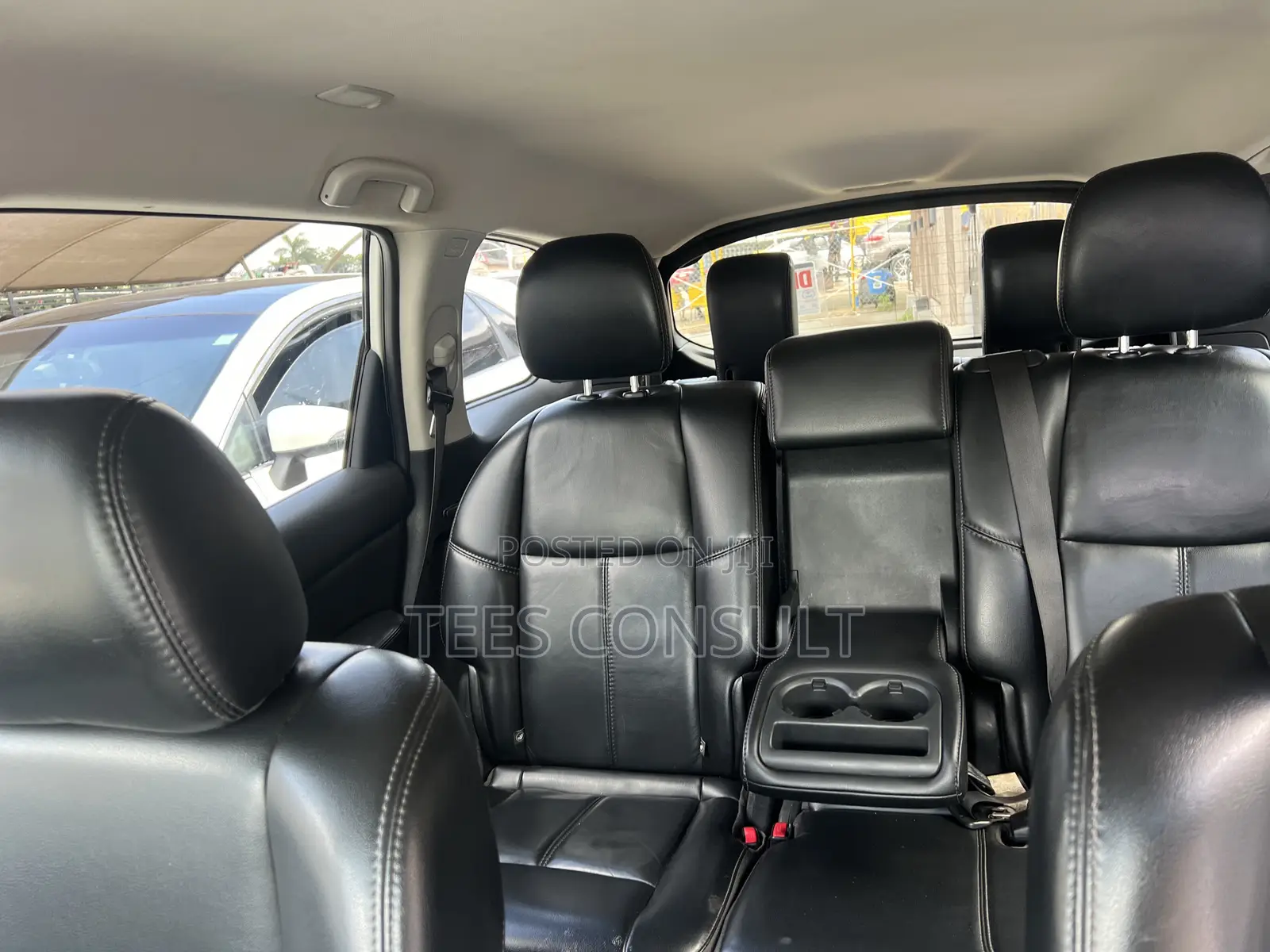 Nissan Pathfinder 2017 White