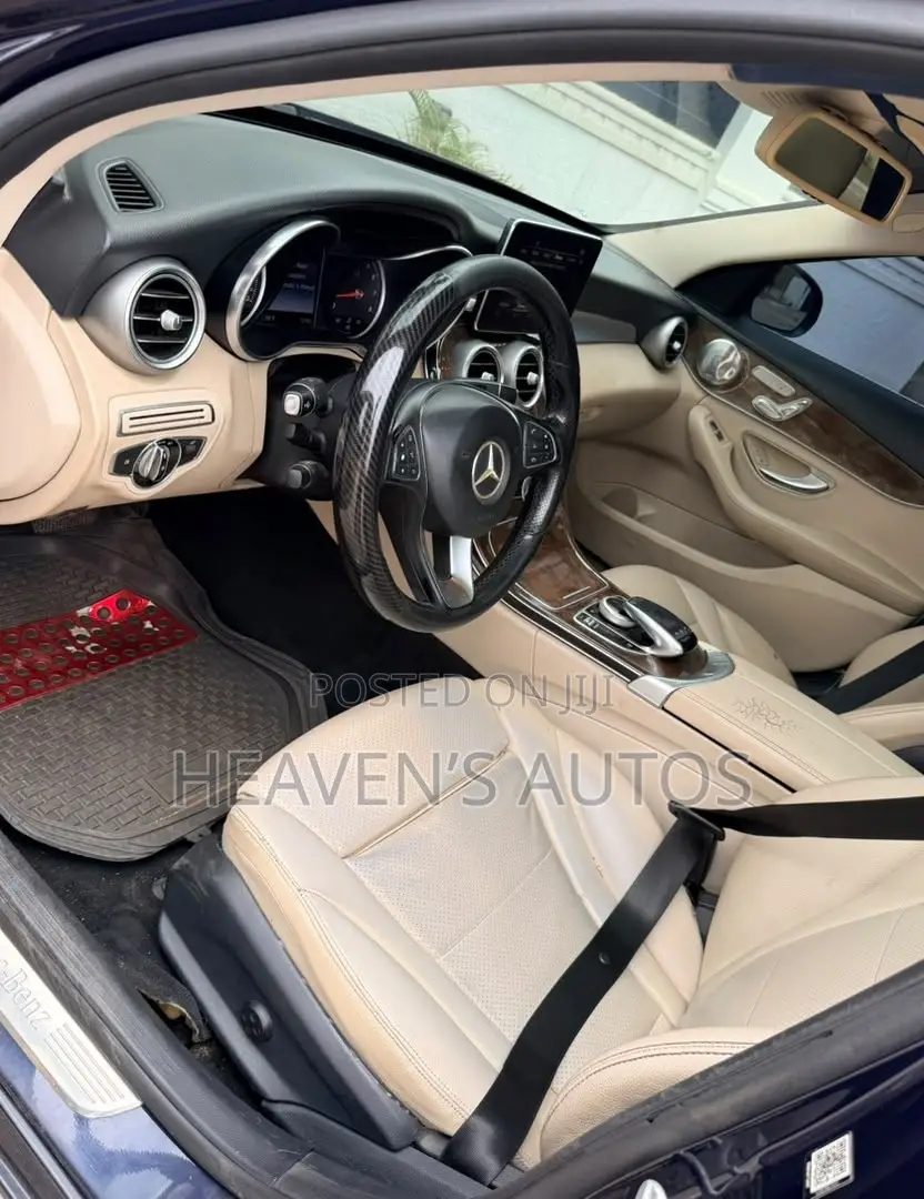 Mercedes-Benz C300 2016 Blue