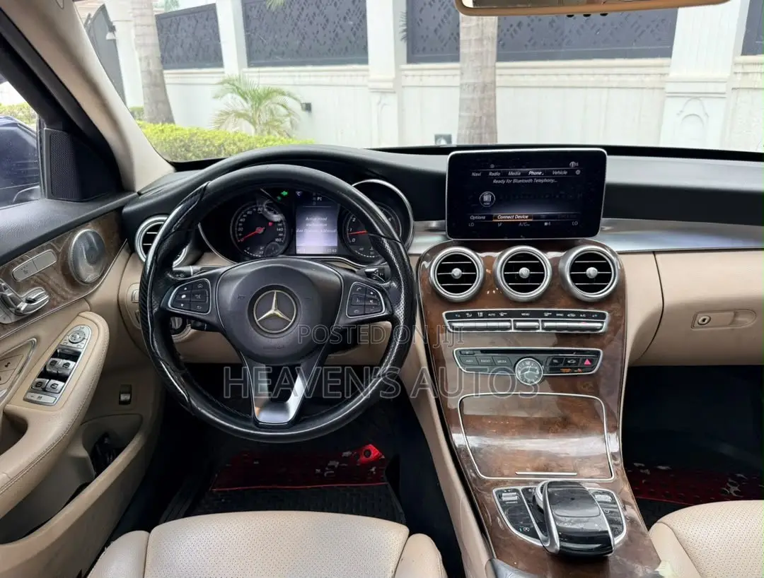 Mercedes-Benz C300 2016 Blue