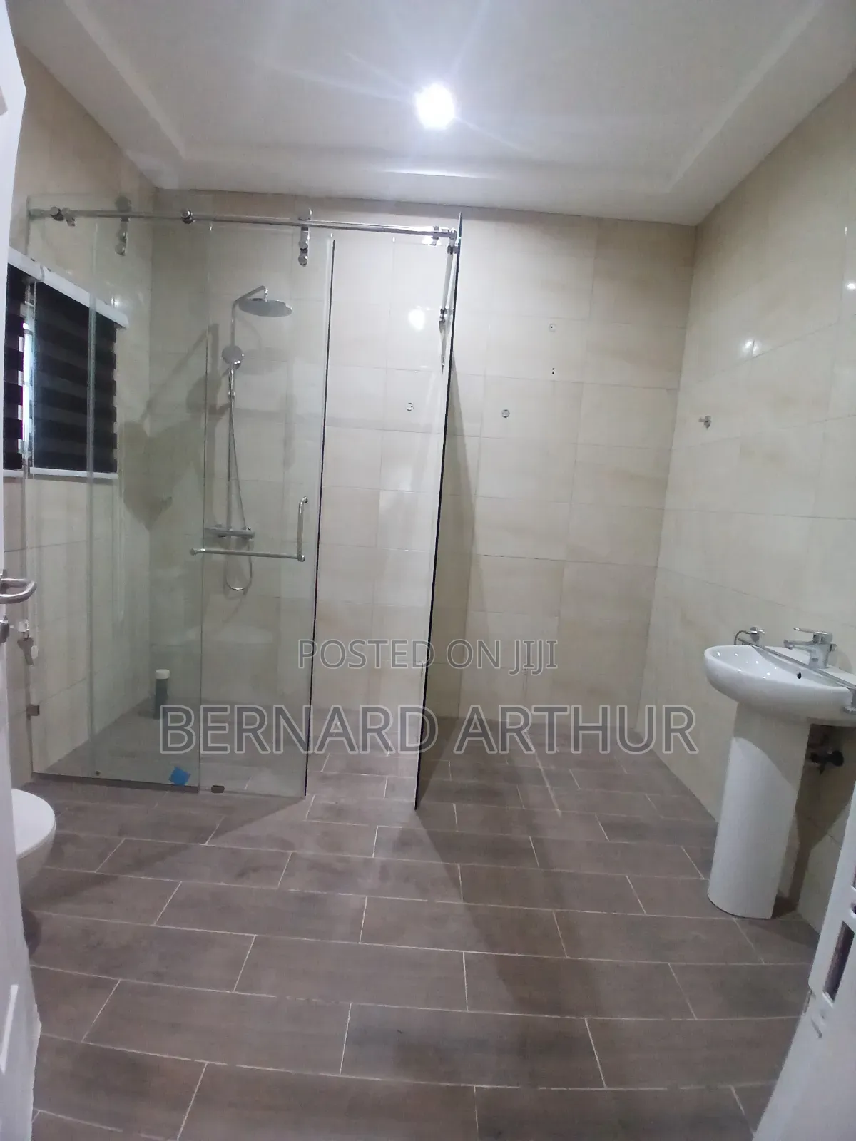 5bdrm House in Bernard Agency, Amasaman for rent
