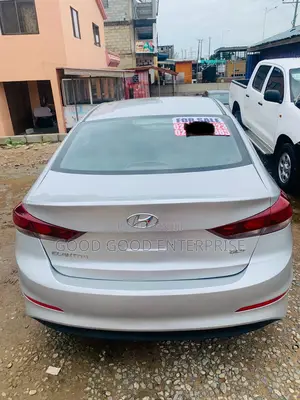 Hyundai Elantra Sport Sedan FWD (1.6L 4cyl 6M) 2017 Silver