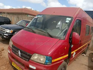 Citroen C35 2012 Red
