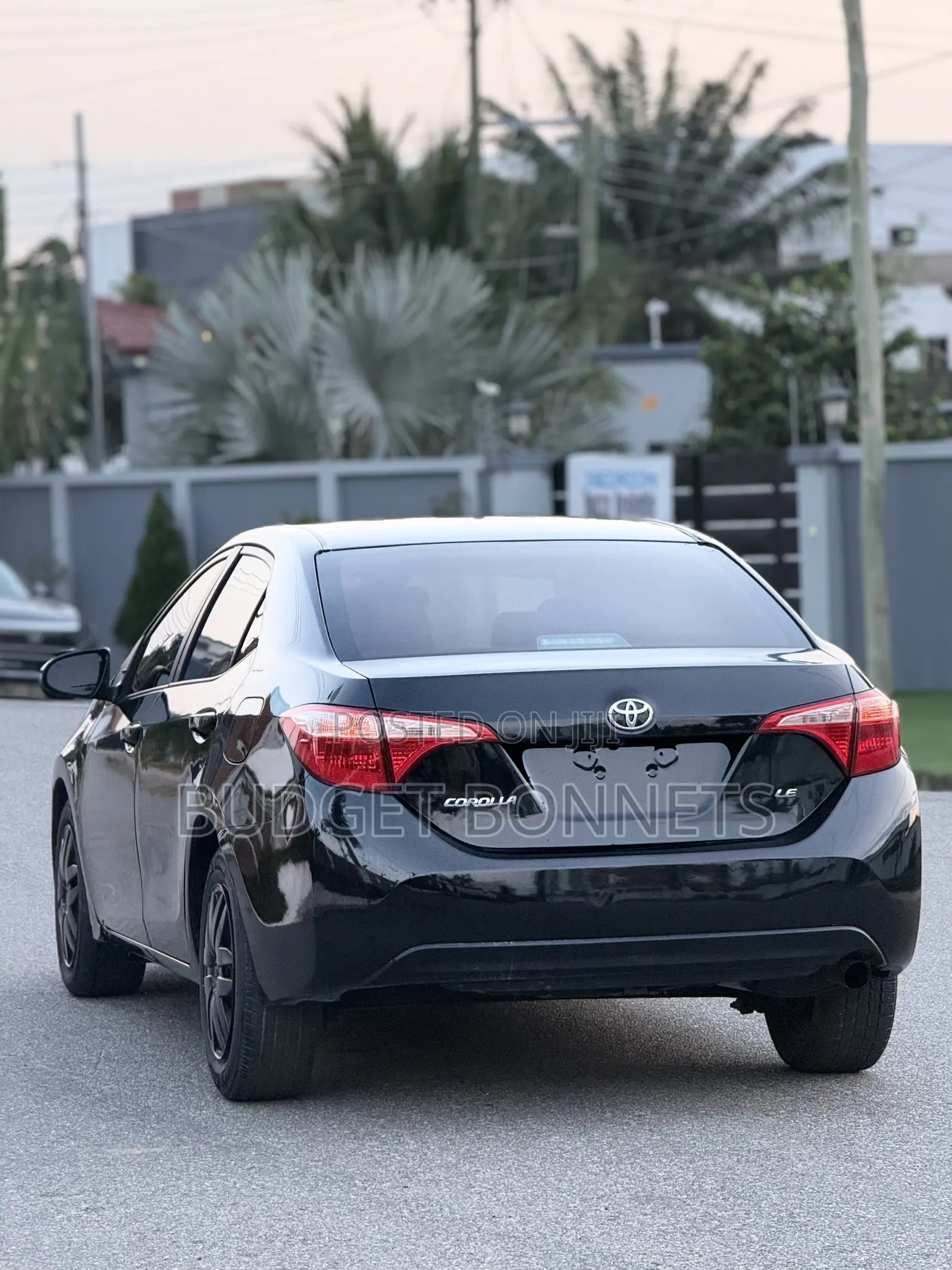 Toyota Corolla LE 4dr Sedan (1.8L 4cyl CVT) 2017 Black