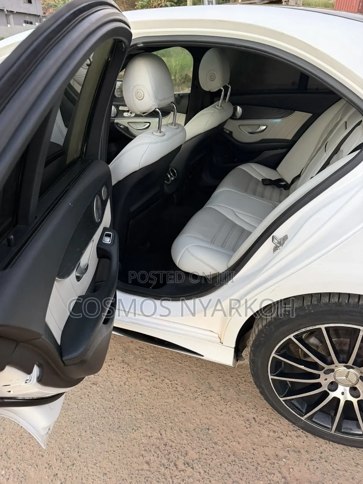 Mercedes-Benz C300 Base AWD 4Matic Sedan (2.0L 4cyl 7A) 2015 White