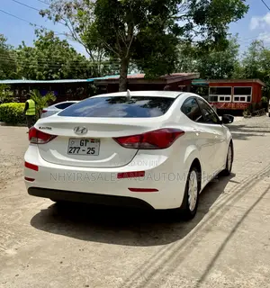 Hyundai Elantra Limited 4dr Sedan (1.8L 4cyl 6A) 2015 Blue