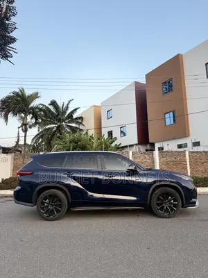 Toyota Highlander XLE AWD 2023 Blue