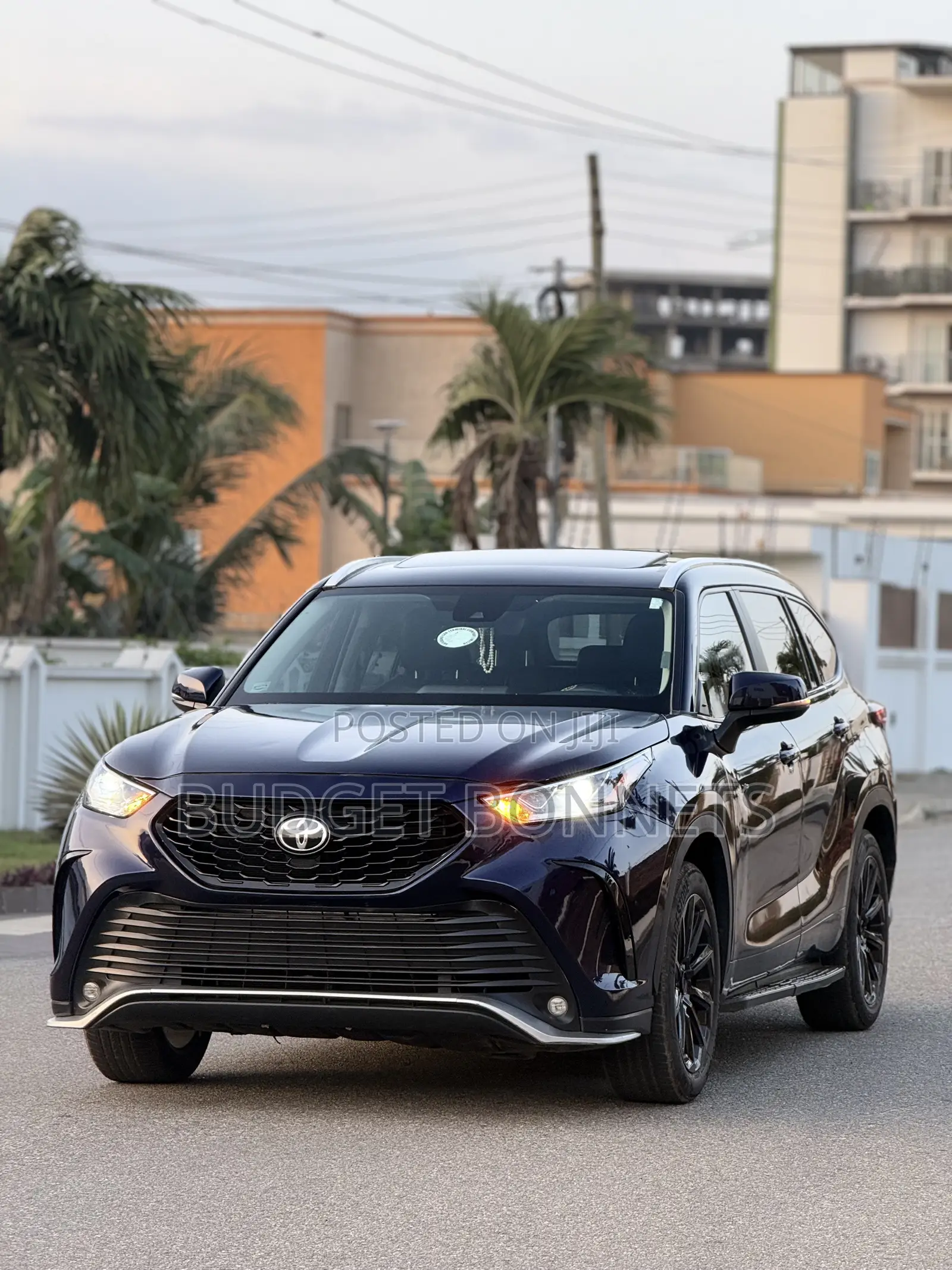 Toyota Highlander XLE AWD 2023 Blue