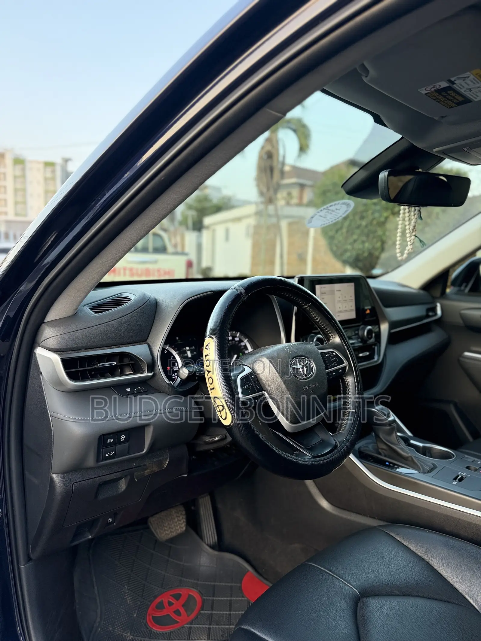 Toyota Highlander XLE AWD 2023 Blue